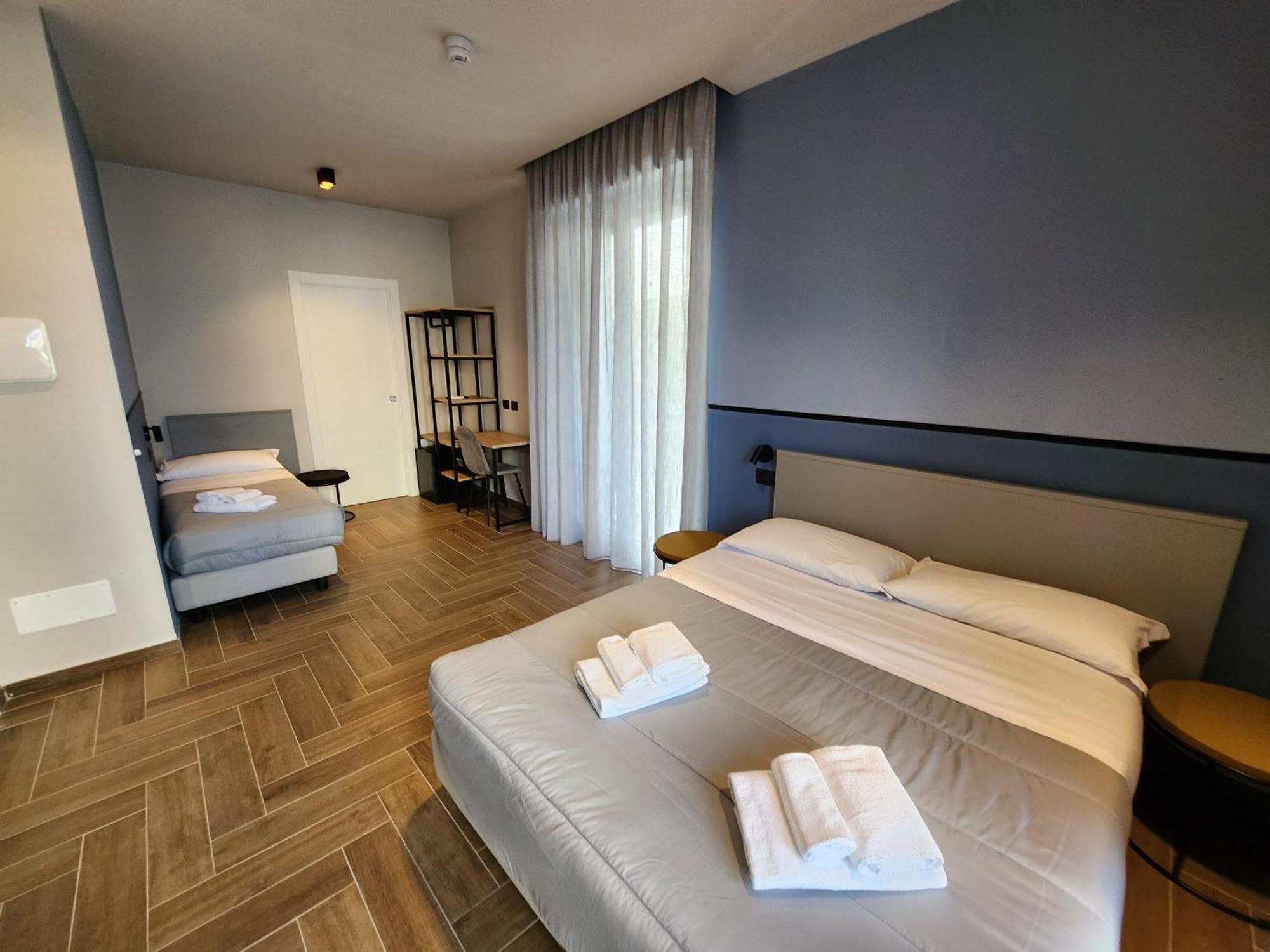 Global Hotel リミニ エクステリア 写真